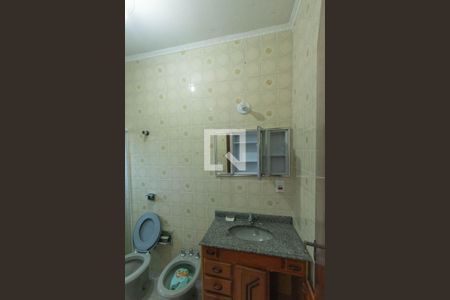 Banheiro da Suíte de casa para alugar com 3 quartos, 255m² em Parque Santa Bárbara, Campinas