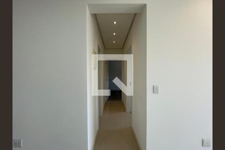 Corredor de apartamento para alugar com 2 quartos, 77m² em Vila Rosa, Novo Hamburgo