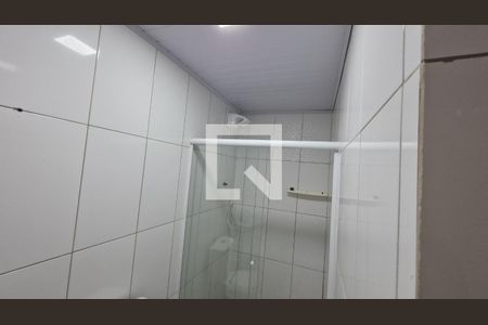 Banheiro de casa para alugar com 2 quartos, 70m² em Cabral, Nilópolis