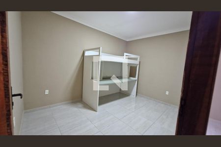 Quarto de casa para alugar com 2 quartos, 70m² em Cabral, Nilópolis