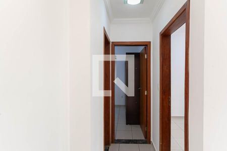 Corredor de apartamento para alugar com 2 quartos, 65m² em Ouro Preto, Belo Horizonte