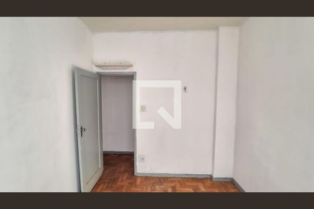 Quarto de apartamento para alugar com 3 quartos, 71m² em Vista Alegre, Rio de Janeiro