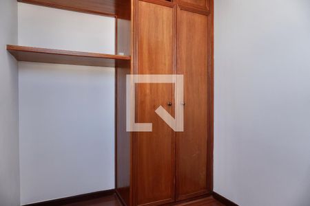 Quarto 2 de apartamento para alugar com 3 quartos, 71m² em Santa Efigênia, Belo Horizonte