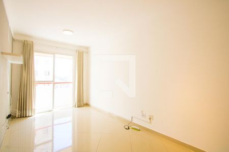 Sala de apartamento para alugar com 2 quartos, 55m² em Jardim do Estádio, Santo André