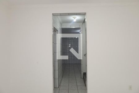 Sala de casa para alugar com 4 quartos, 110m² em Jardim das Camelias, São Paulo