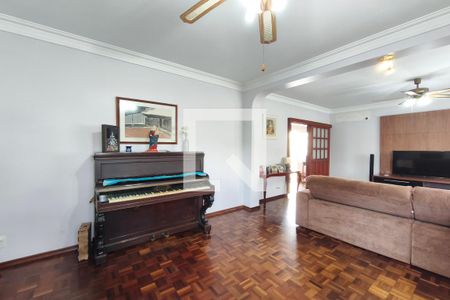 Sala de Estar de casa para alugar com 4 quartos, 250m² em Jardim das Bandeiras, Campinas