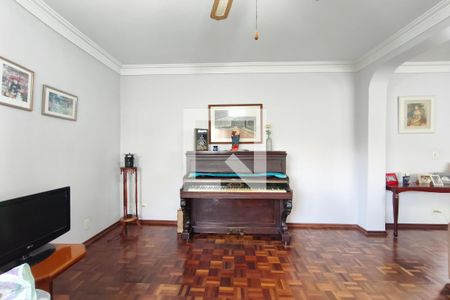 Sala de Estar de casa para alugar com 4 quartos, 250m² em Jardim das Bandeiras, Campinas