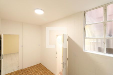 Cozinha de apartamento para alugar com 2 quartos, 100m² em Bom Retiro, São Paulo