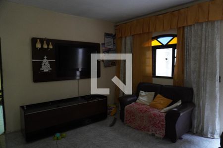 Sala de casa de condomínio à venda com 5 quartos, 250m² em Cidade Líder, São Paulo