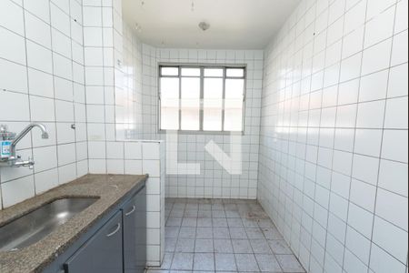 Cozinha  de apartamento para alugar com 2 quartos, 56m² em Camargos, Belo Horizonte