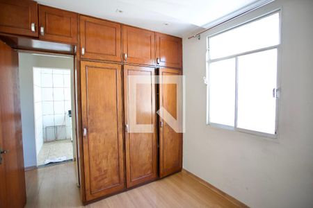 Quarto 2 de apartamento à venda com 2 quartos, 42m² em Inconfidentes, Contagem