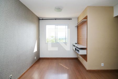 Sala de apartamento para alugar com 2 quartos, 45m² em Vila Santo Antonio do Portao, Cotia