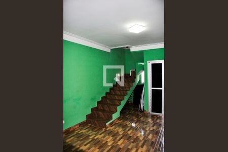 Sala de casa para alugar com 2 quartos, 80m² em Parque Taipas, São Paulo