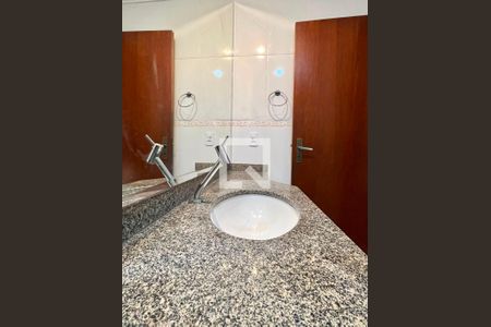 Banheiro de apartamento à venda com 3 quartos, 93m² em São Bernardo, Campinas