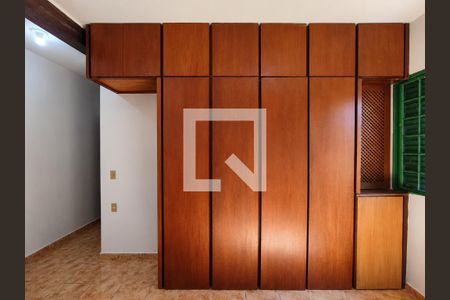 Quarto de casa para alugar com 3 quartos, 115m² em Jardim Karaíba, Uberlândia