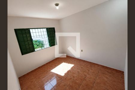 Quarto de casa para alugar com 3 quartos, 115m² em Jardim Karaíba, Uberlândia