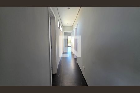 Corredor quartos  de casa à venda com 3 quartos, 157m² em Vila Rica, Lagoa Santa