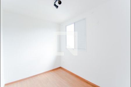 Quarto 2 de apartamento para alugar com 2 quartos, 48m² em Jardim Sao Domingos, Guarulhos