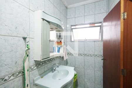 Banheiro da Suíte de casa de condomínio para alugar com 3 quartos, 125m² em Parque Arco Iris, Taubaté