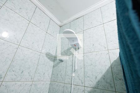 Banheiro da Suíte de casa de condomínio para alugar com 3 quartos, 125m² em Parque Arco Iris, Taubaté