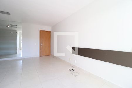 Sala de apartamento para alugar com 2 quartos, 74m² em Patrimônio, Uberlândia
