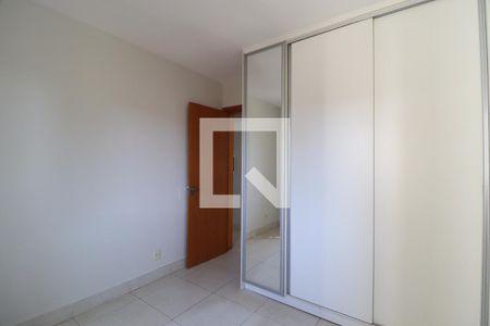 Quarto 1 de apartamento para alugar com 2 quartos, 74m² em Patrimônio, Uberlândia