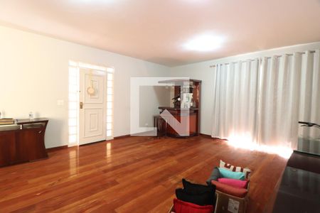 Sala de casa para alugar com 3 quartos, 269m² em Lídice, Uberlândia