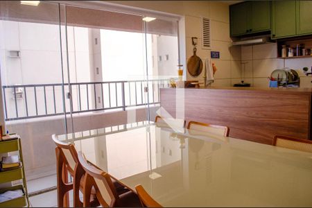 Apartamento à venda com 2 quartos, 64m² em Setor Negrão de Lima, Goiânia