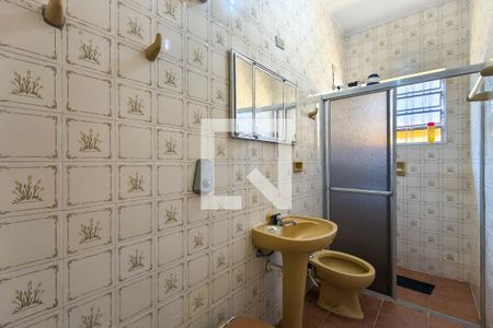 Banheiro da Suíte 1  de casa para alugar com 2 quartos, 175m² em Solemar, Praia Grande