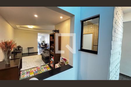 Sala - Sala de Estar - Escada de casa para alugar com 3 quartos, 356m² em Vila Eldizia, Santo André