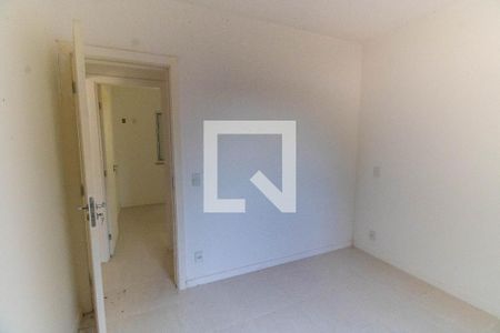 Quarto 1 de casa de condomínio à venda com 2 quartos, 70m² em Sapê, Niterói