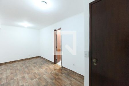 Casa à venda com 3 quartos, 160m² em Água Branca, Contagem