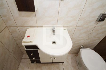 Banheiro de casa para alugar com 1 quarto, 44m² em Parque Sao George, Cotia