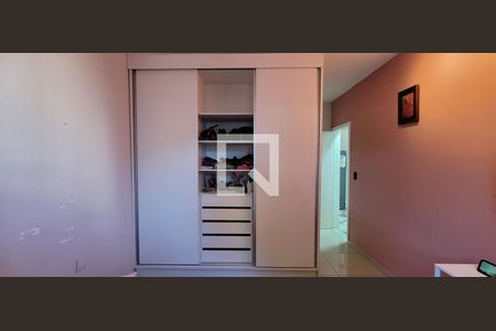 suite  de apartamento à venda com 3 quartos, 98m² em Parque das Industrias, Betim