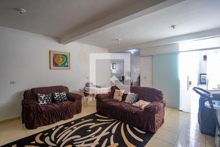 Casa à venda com 4 quartos, 300m² em Vila Sao Jose, Diadema