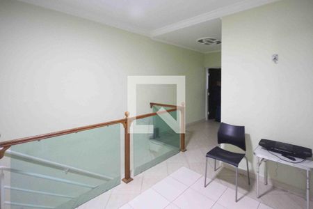 Corredor de casa para alugar com 3 quartos, 360m² em Cidade São Mateus, São Paulo