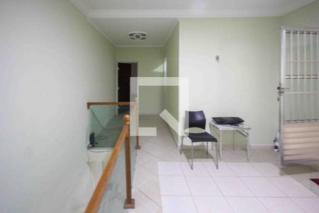 Corredor de casa para alugar com 3 quartos, 360m² em Cidade São Mateus, São Paulo