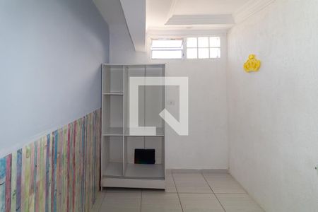 Quarto 1 de casa para alugar com 3 quartos, 180m² em Parque Santa Madalena, São Paulo