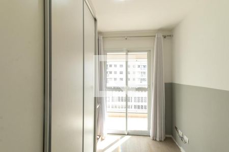 Quarto 1 de apartamento para alugar com 3 quartos, 67m² em Capão Raso, Curitiba