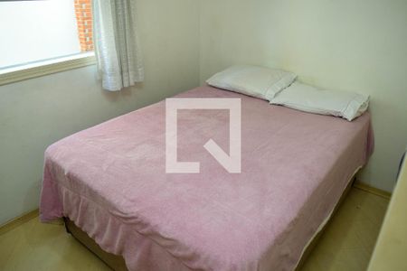 Suíte 1 de casa à venda com 3 quartos, 300m² em Jardim Textil, São Paulo