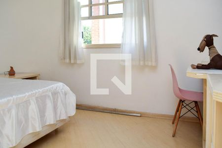 Suíte 2 de casa à venda com 3 quartos, 300m² em Jardim Textil, São Paulo