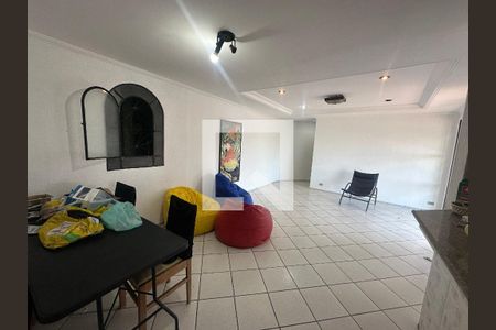 Sala de casa para alugar com 3 quartos, 160m² em Parque Prainha, São Vicente