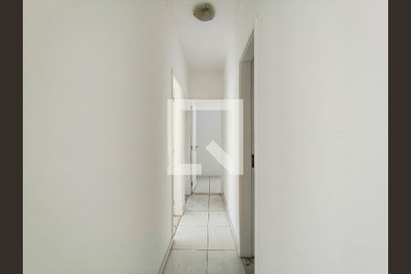 Corredor de apartamento à venda com 3 quartos, 70m² em Praça da Bandeira, Rio de Janeiro