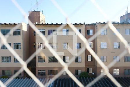 quarto 1 vista de apartamento para alugar com 3 quartos, 60m² em Parque Pinheiros, Taboão da Serra