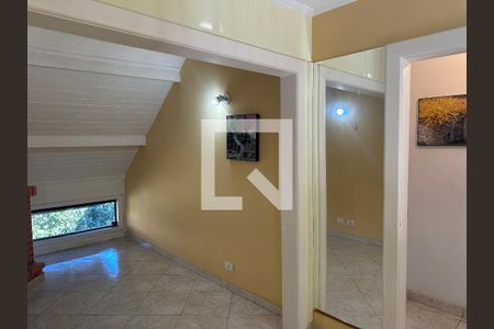 Sala Lareira * Piso superior de casa de condomínio à venda com 2 quartos, 342m² em Colinas da Anhanguera, Santana de Parnaíba