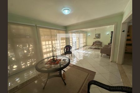 Sala Intima de casa de condomínio à venda com 2 quartos, 342m² em Colinas da Anhanguera, Santana de Parnaíba