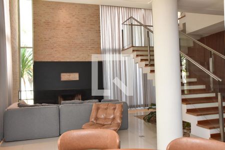 Sala de casa de condomínio à venda com 3 quartos, 269m² em Cidade Santos Dumont, Jundiaí