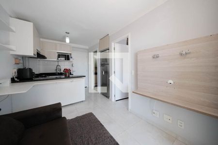 Sala/Cozinha de apartamento para alugar com 1 quarto, 36m² em Jardim Santa Teresinha, São Paulo