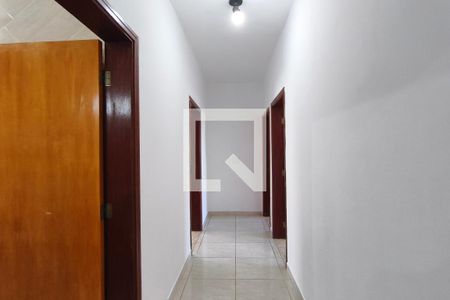 Corredor - Quartos de casa para alugar com 4 quartos, 210m² em Jardim Aurelia, Campinas