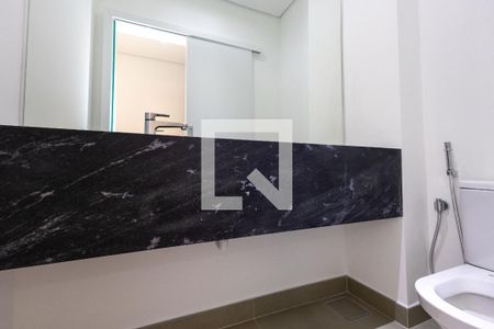 Lavabo da Sala 1 de apartamento para alugar com 3 quartos, 95m² em Vale do Sereno, Nova Lima